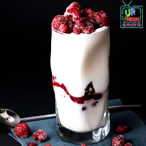 berries yoghurt smoothie1